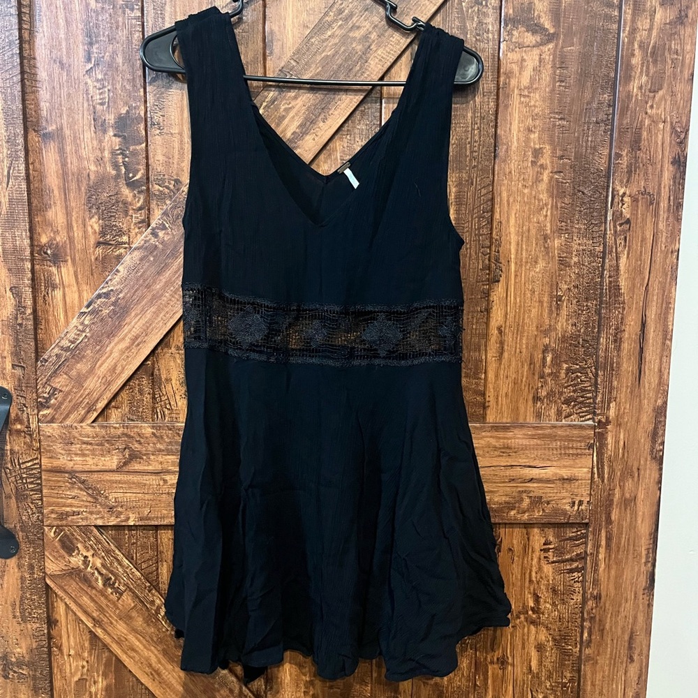 Free People Black Crochet Lace Waist Sleeveless V-Neck Mini Dress‎ XS Boho Chic